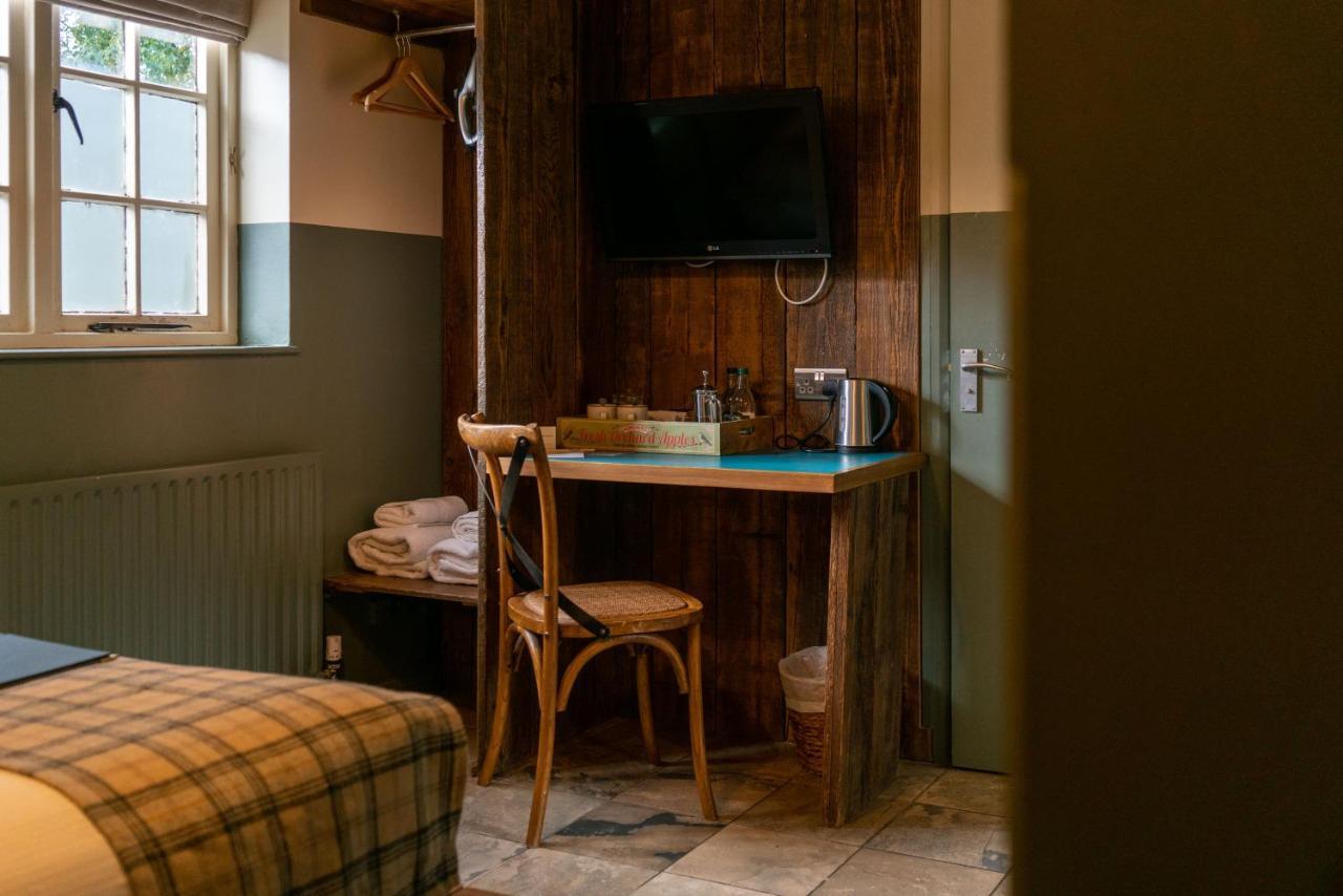 Bourne Valley Inn Saint Mary Bourne Extérieur photo
